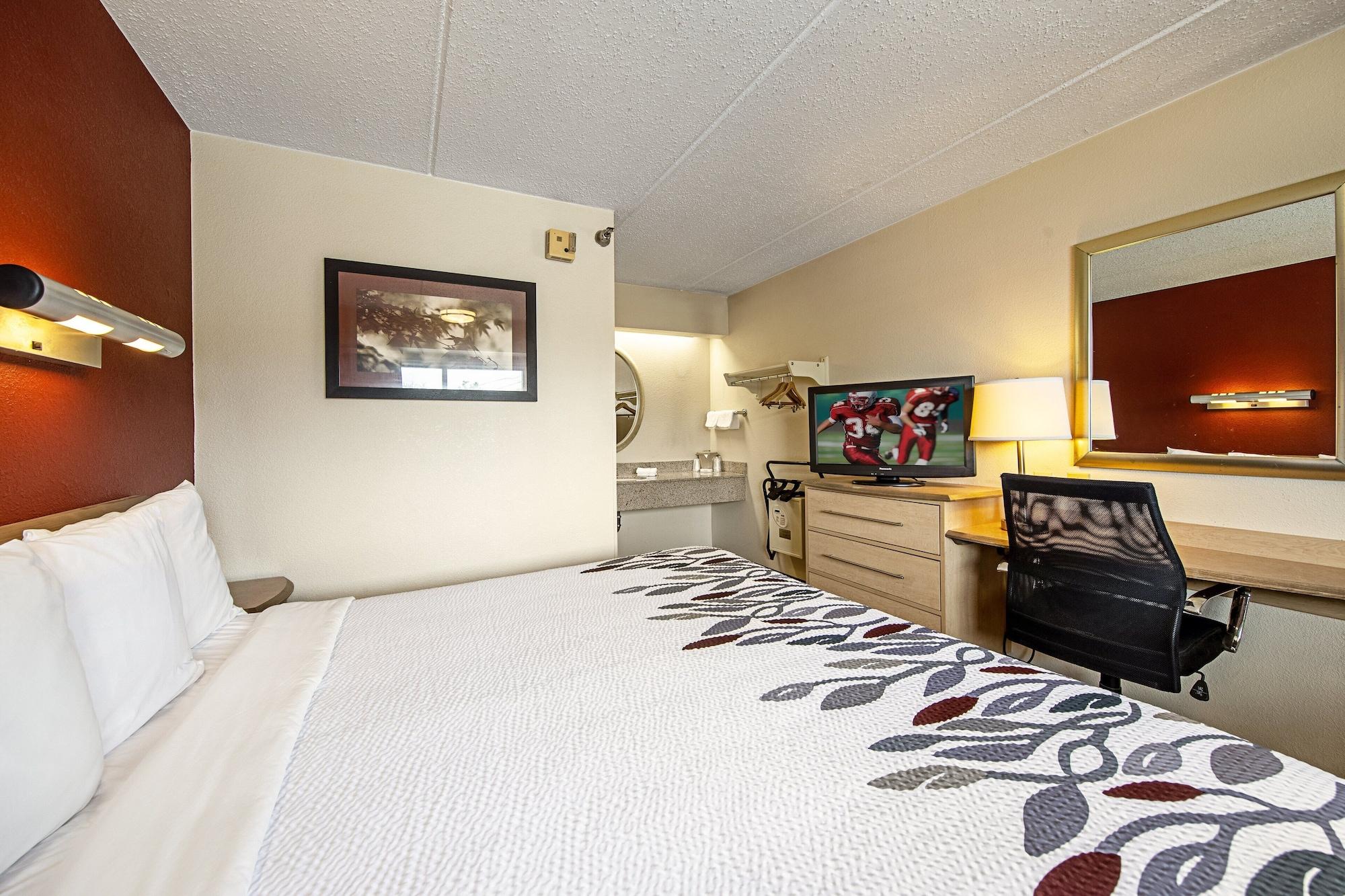 Red Roof Inn North Charleston Coliseum Екстериор снимка